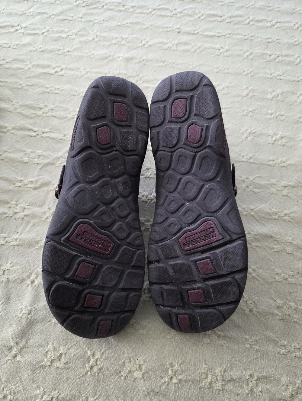 Merrell Burgundy and Black Slip-On Clogs - Picture 4 of 4